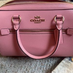 Bubble gum satchel
